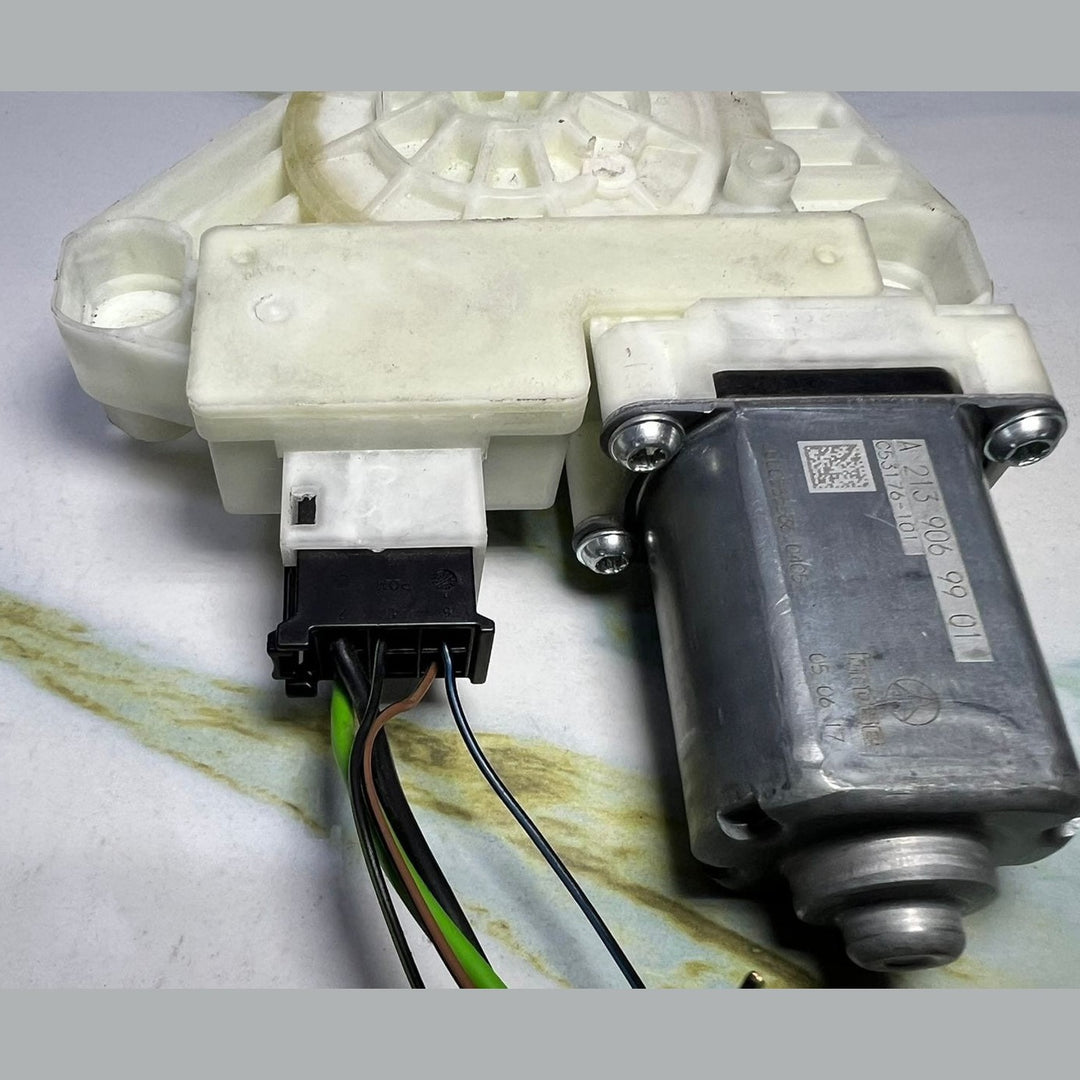 2017 Mercedes-Benz C300 Window Regulator Motor A2139069901 E Class W213 W205 GLC