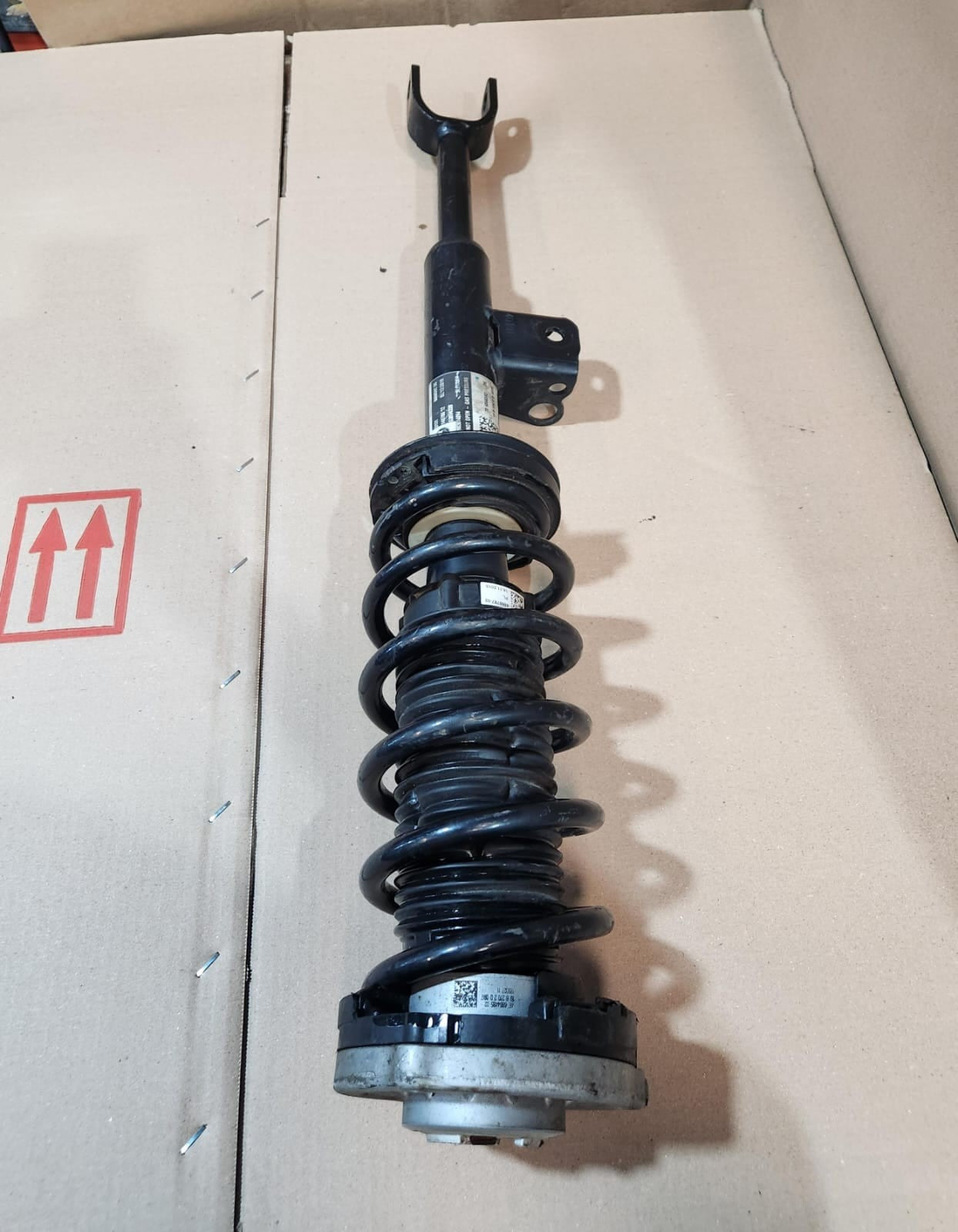 2017-2023 BMW 530i Front Shock Absorber 6866592 5 Series G30 530i and 540i 