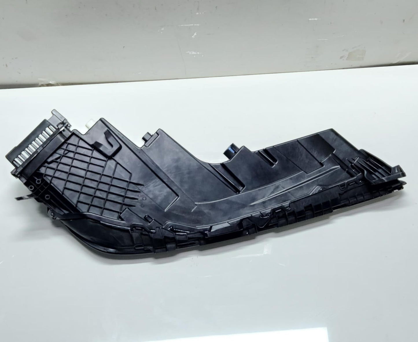 2023-2024 BMW 7 Series Left Headlight CRYSTAL 9879935 7 Series G70 OEM