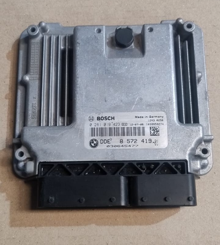 BMW X3 F25 N47N ENGINE CONTROL ECU UNIT MODULE ONLY  DDE 8572419