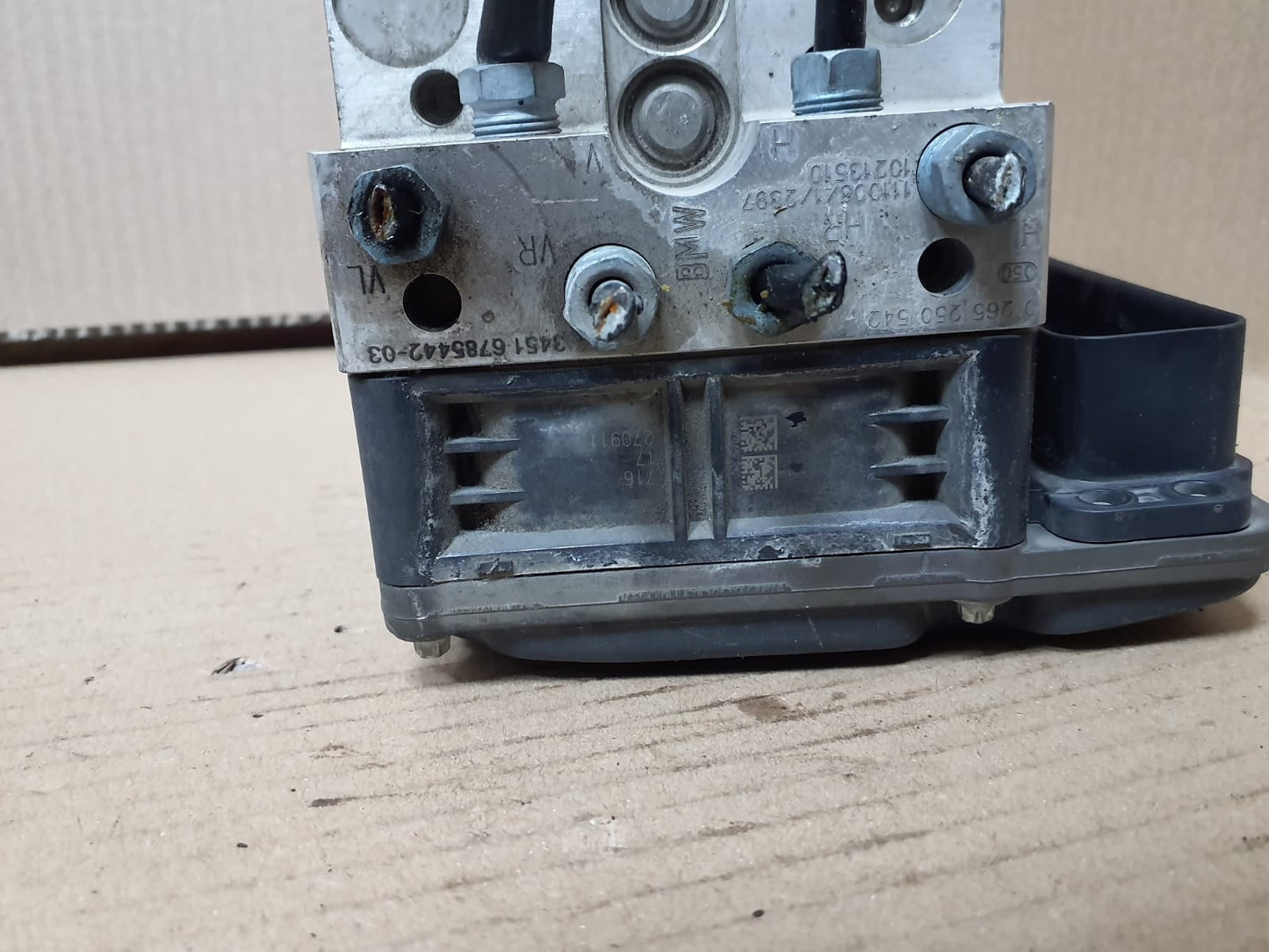 2010-2016 BMW 5 Series F10 and F11 F1X ABS DSC Hydraulic Pump 6852811 OEM