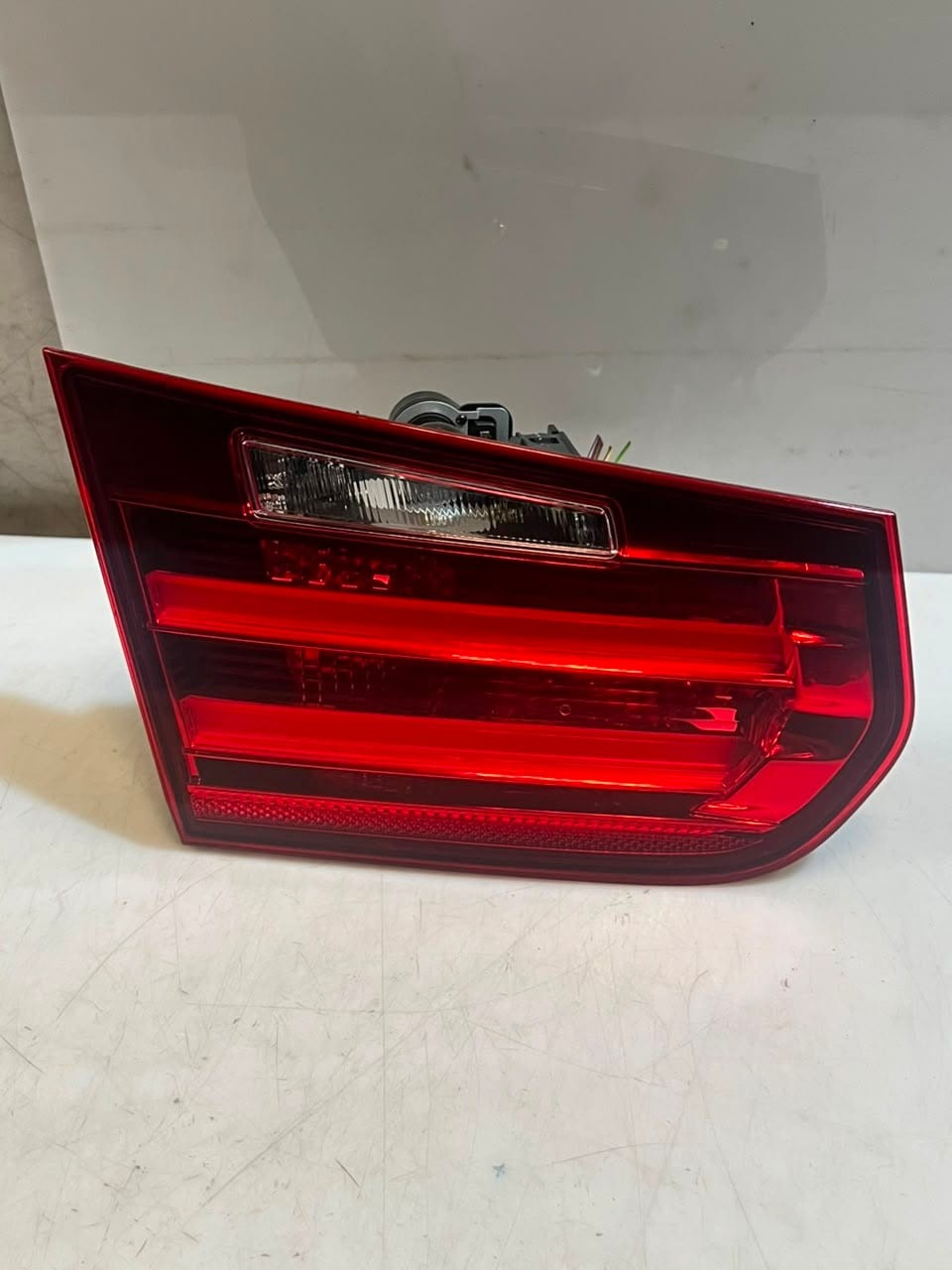 2012-2015 BMW 3 Series F30 320i 328i Rear Left Inner Taillight Assembly 7259915
