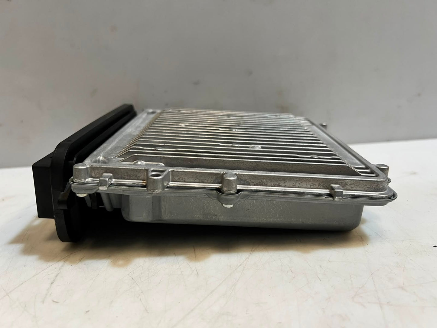 2010 BMW X5 E70 N57 Engine Control Unit ECU DDE ONLY 8506574 OEM