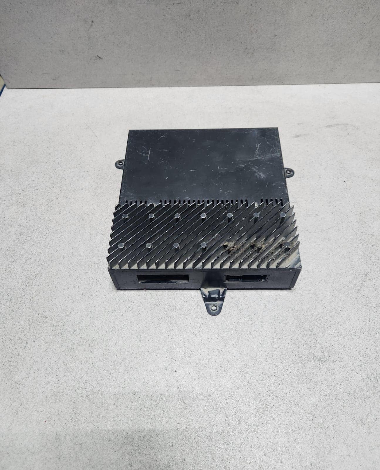 1989-1995 BMW 525i Radio Amplifier 8360761 E34 5 Series and E34