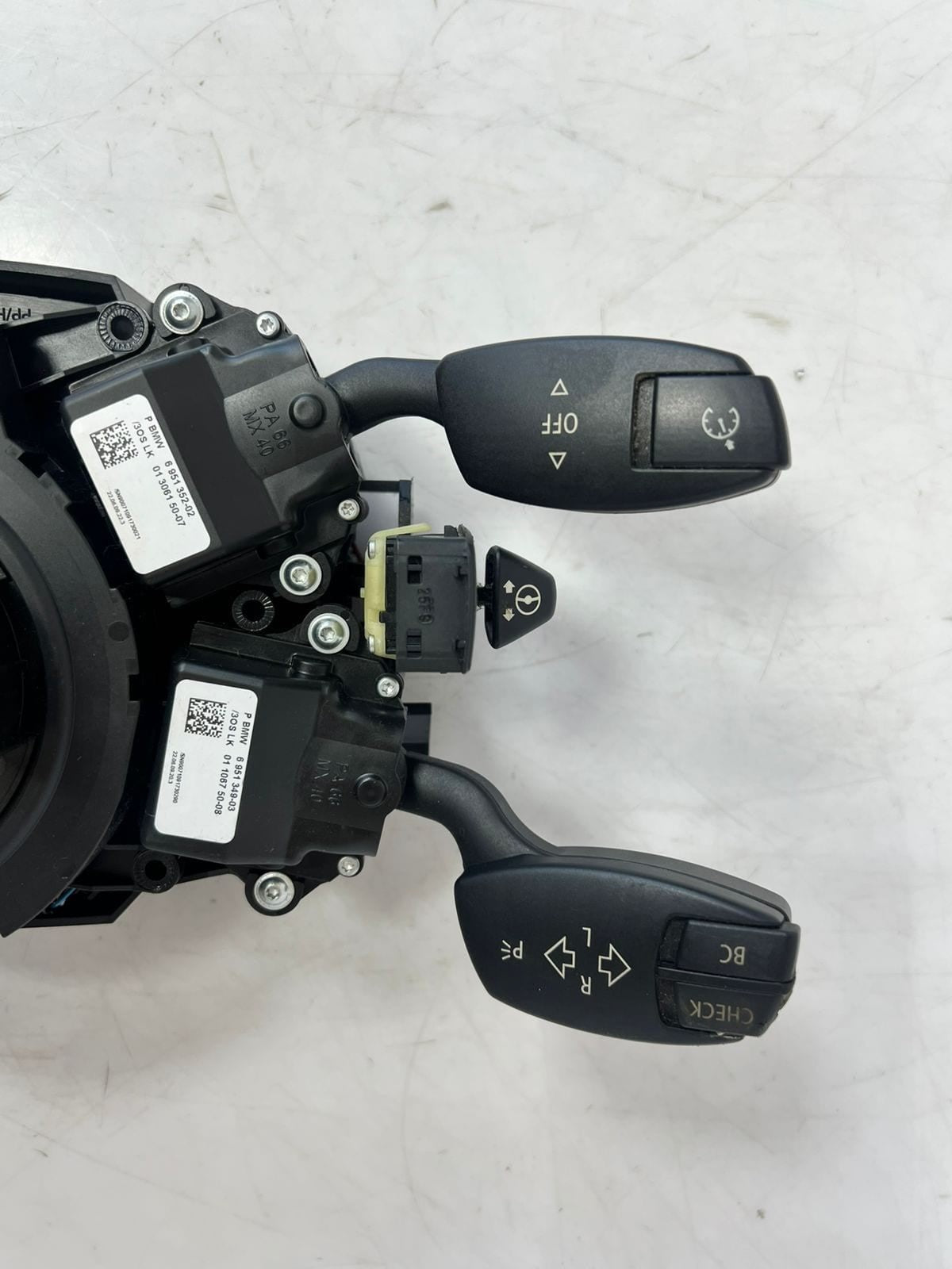 2008-2010 BMW 528i 5 6 Series E60 E61 E63 E64 Steering Column Switch 9204508 OEM