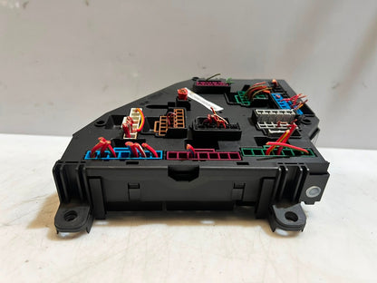 2011-2016 BMW 550i F10 F11 F18 F12 F13 F01 F02 Power Distribution Box 9210857