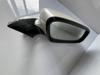2011 BMW 750i 5 Series F10 F11 and 6 Series F06 LEFT SIDE Door Mirror A046412 