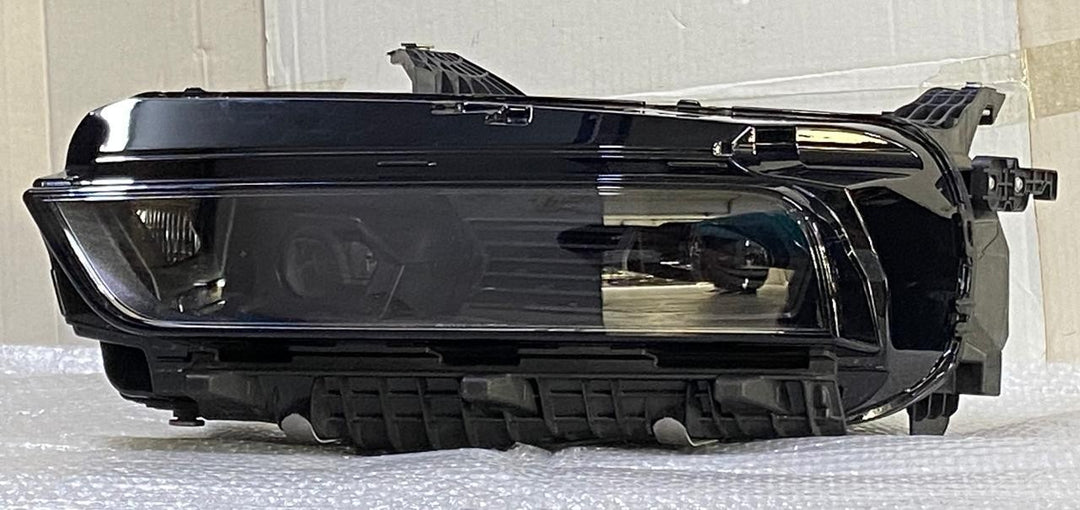 OEM BMW G70 7 SERIES Headlight LED Left Side Brand New ECE LHD 4A276F3 No module