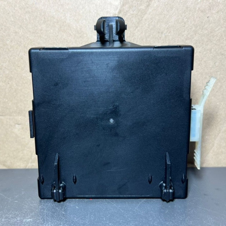 Mercedes-Benz W212 E-Class Front Left Side Door Control Module A212 9004202 OEM
