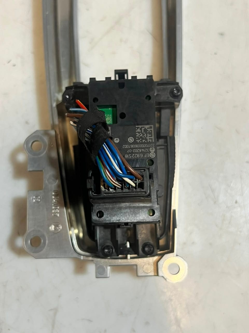 2015 BMW F Series 5' 6' X3 F10, F11 F06 F12 Parking Brake Switch 6822518 OEM