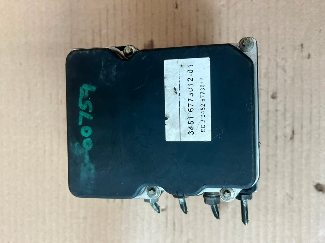 2000-2006 BMW X5 E53 Abs Pump And Control Module 6773012 OEM