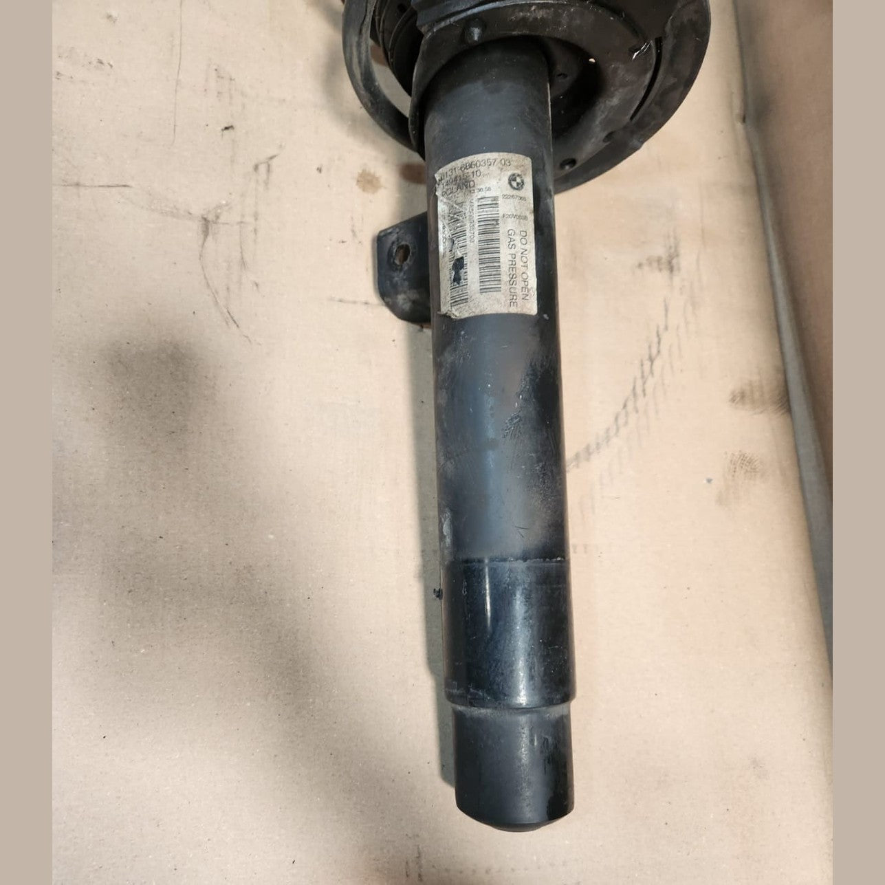 BMW Front left Shock Absorber 6850357 F20 F21 and F33