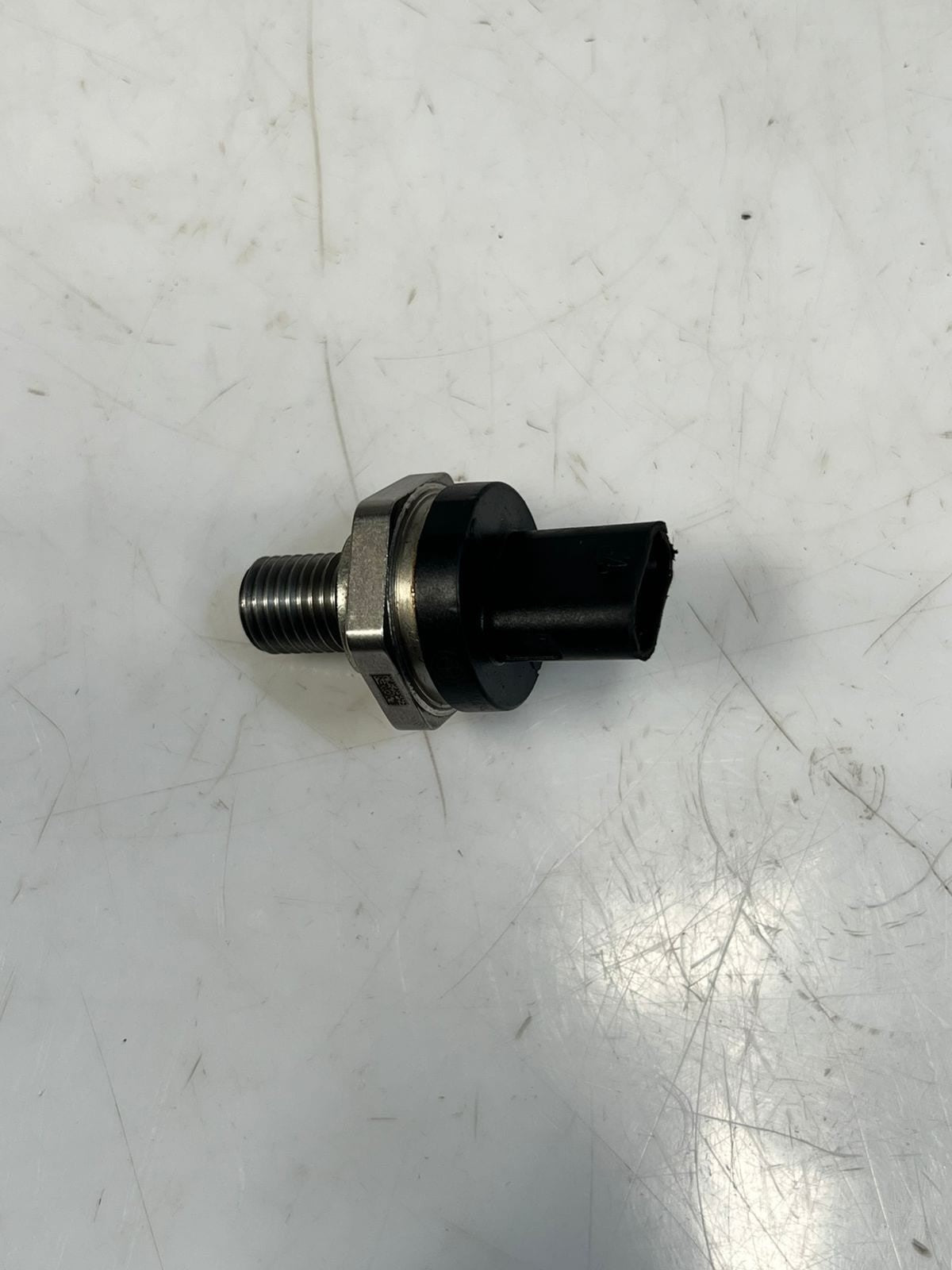 BMW 3 7 Series F30 F31 F35 G11 G12 Oil Pressure Sensor 8614494 OEM
