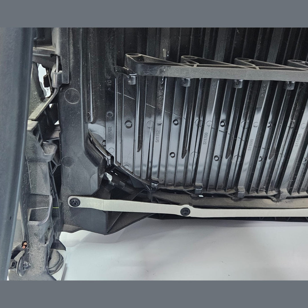 OEM BMW X7 G07 2023-25 RADIATOR GRILL ICONIC GLOW 9T54989-9854141