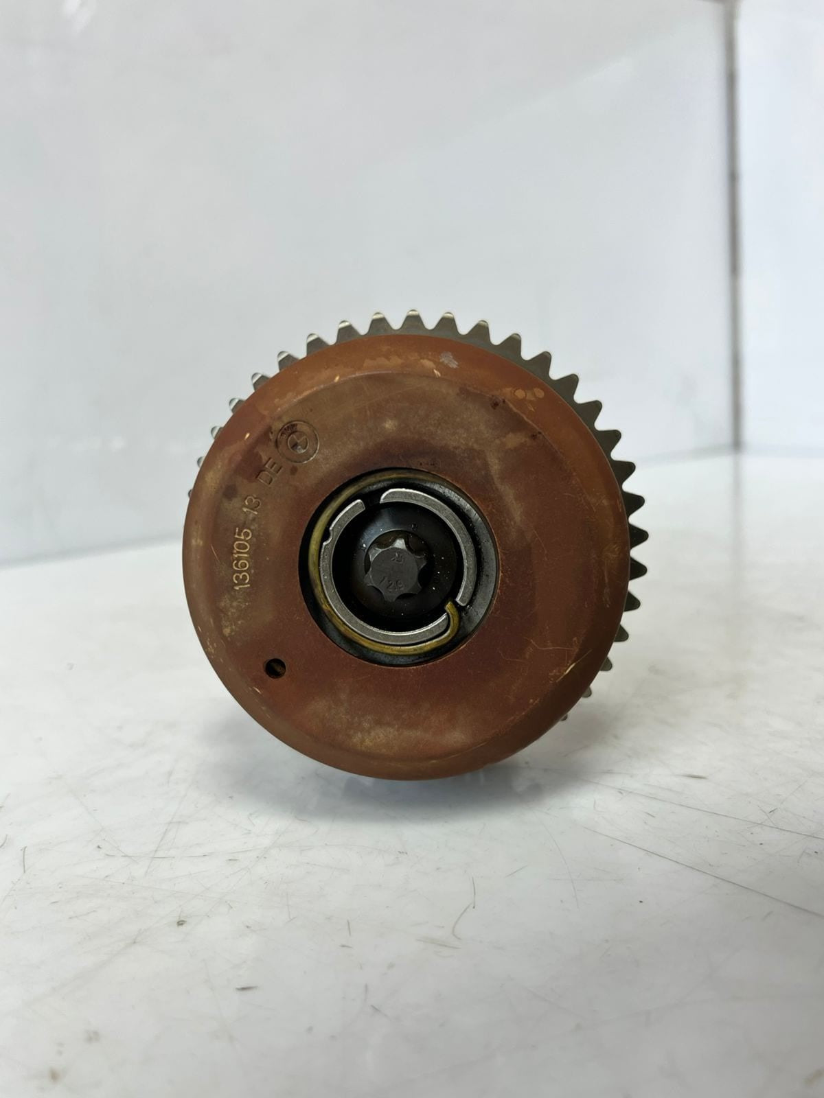 2012-18 BMW M5 F10 550i F12 F13 650i X5M N63 S63 Exhaust Camshaft 7613931 OEM