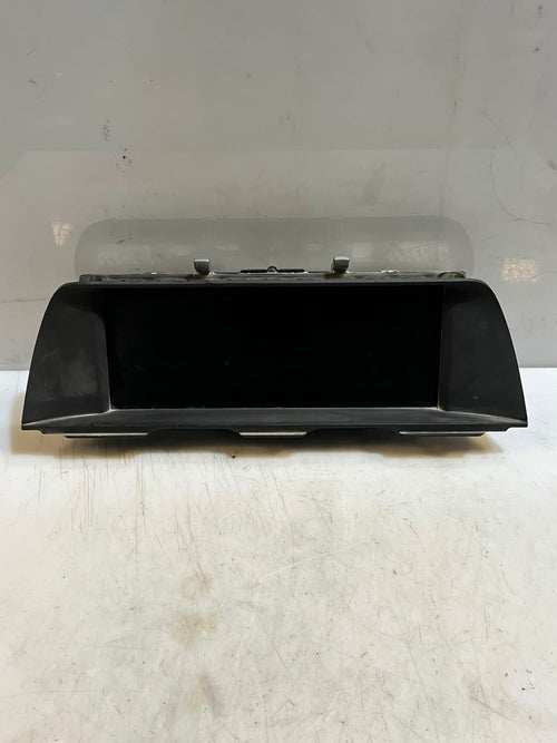 2011-2013 BMW 5 Series F10 and F11 528i Central Information Display 9243897