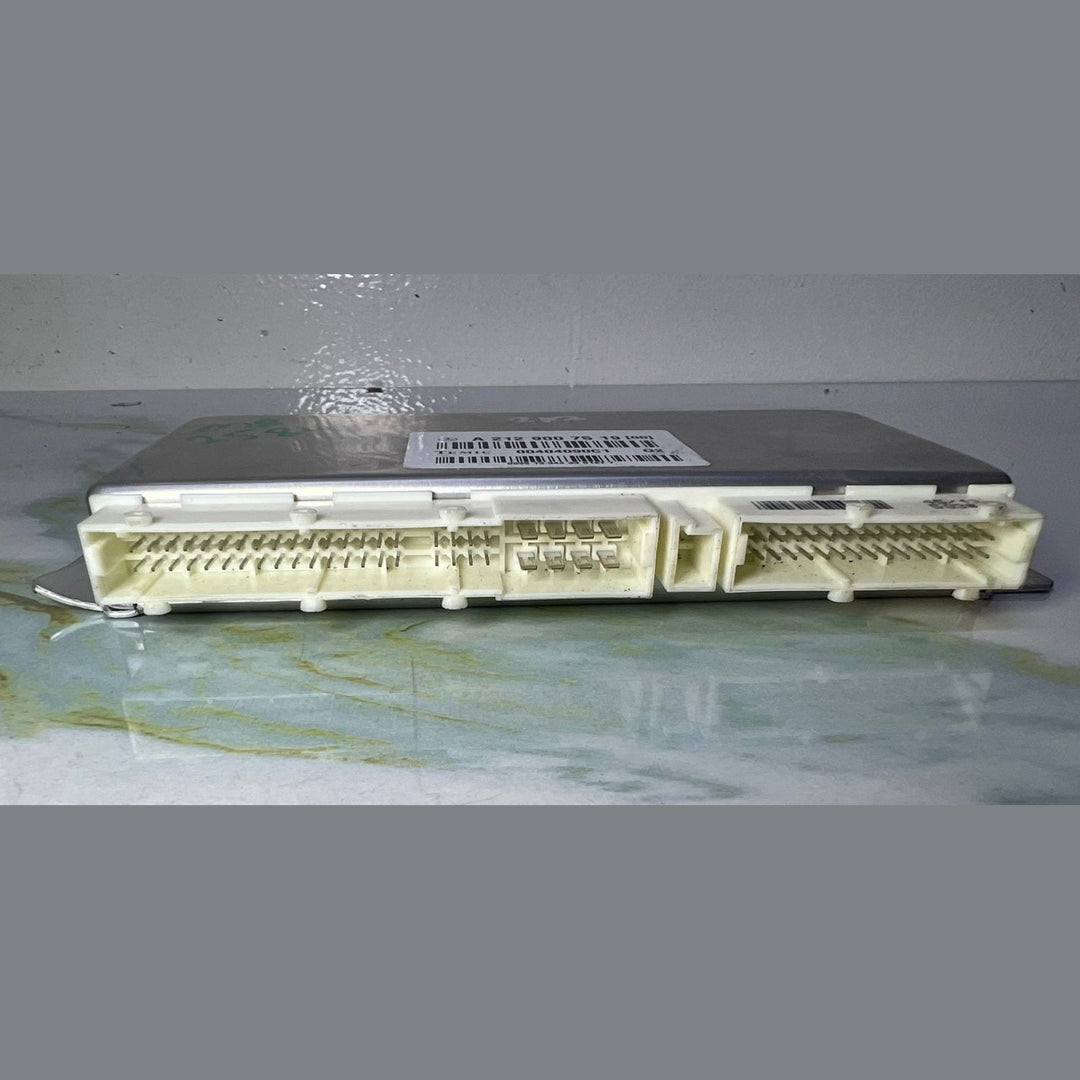 2014 Mercedes-Benz E63 AMG Air Suspension Control Unit A2129007519 W212 E-Class