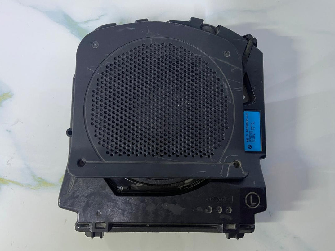 OEM BMW 528i 535i 550i Left Central HiFi Subwoofer 9169685