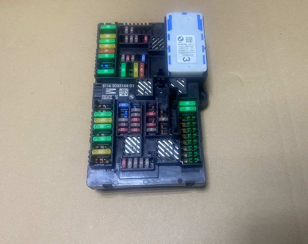 2018 BMW 430i Power Distribution Box 9393144, G11 G12, 750i, and 430i