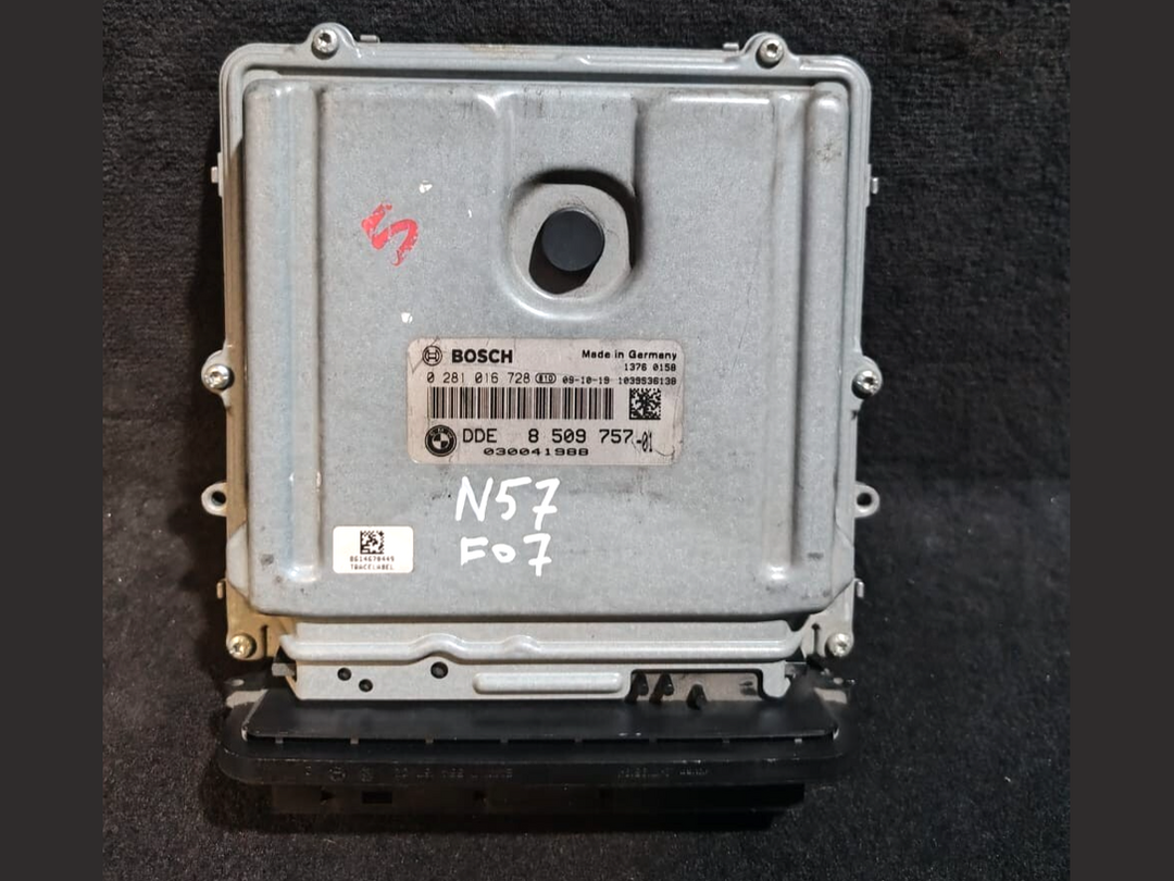 BMW 5 7 SERIES F01 F02 F10 F07 N57D30A ENGINE CONTROL UNIT ECU ONLY -  8509757