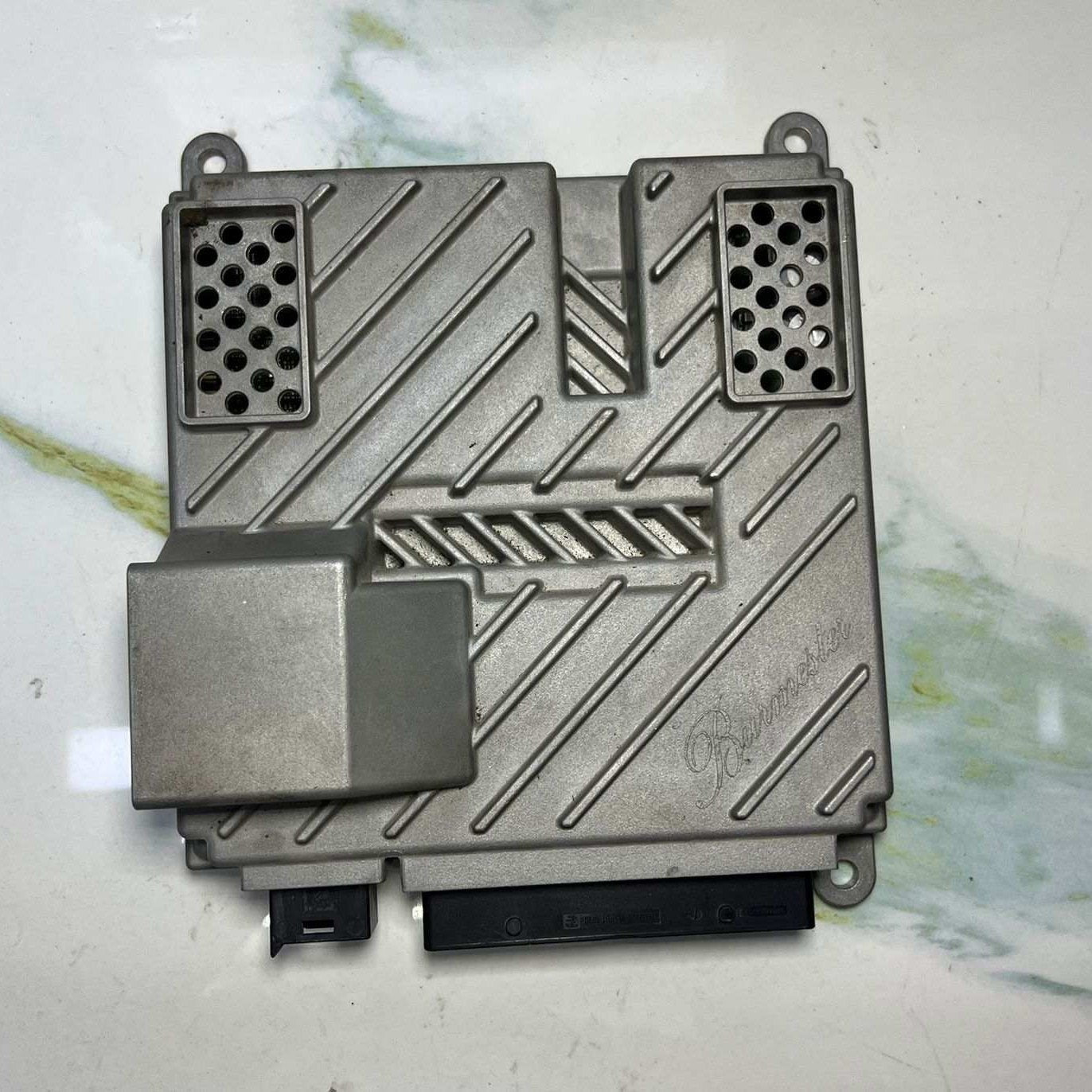 Mercedes-Benz Control Unit Sound System A0009000518 W205 C-Class