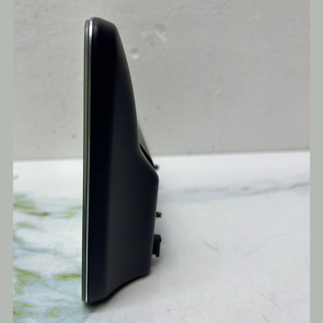 2015-2019 Mercedes-Benz GLA250 Display Monitor A1669004421 CLA and GLA