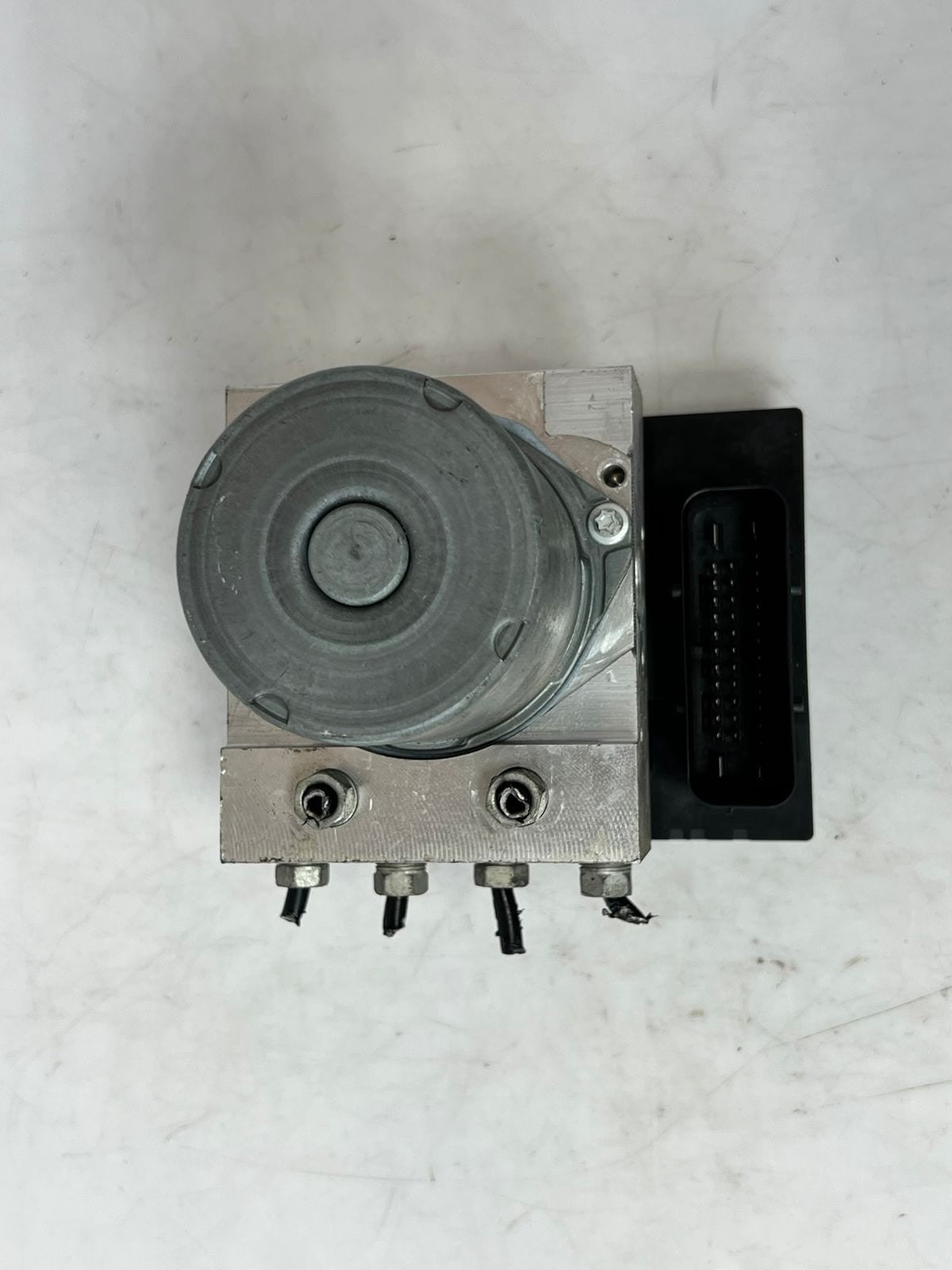 2010 BMW X1 E84 ABS Brake Pump Hydraulic DSC Module Braking Unit 6798991 OEM