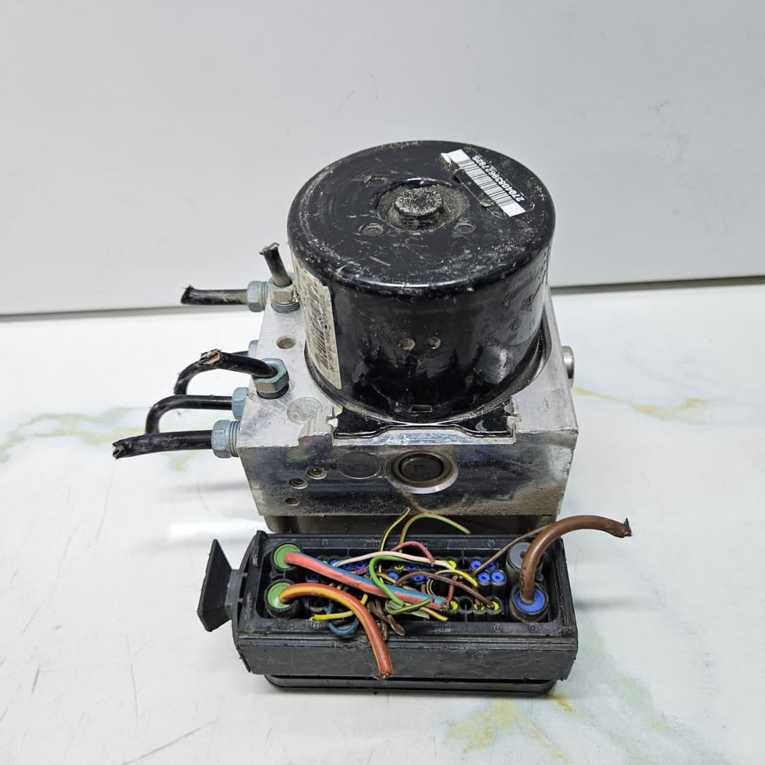 2012-2016 BMW F30 328i 328xi ABS Pump Control Module 6860731 OEM
