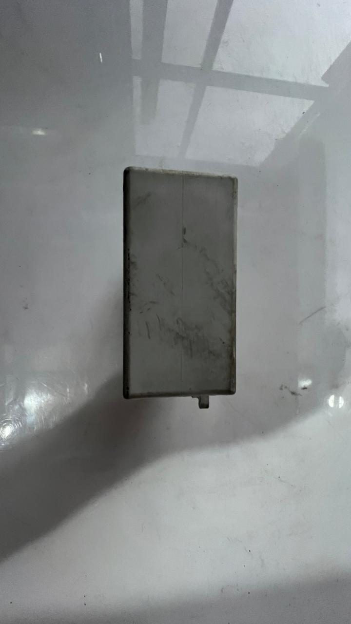 2001-2006 BMW 325Ci Immobilizer Control Module 6905670 E46 M3 325CI E46