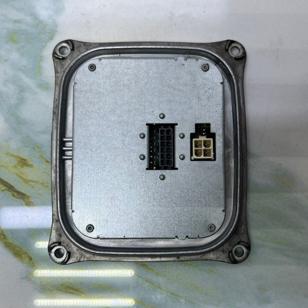 2005-2011 Mercedes-Benz ML350 Control Unit A 221 870 63 89