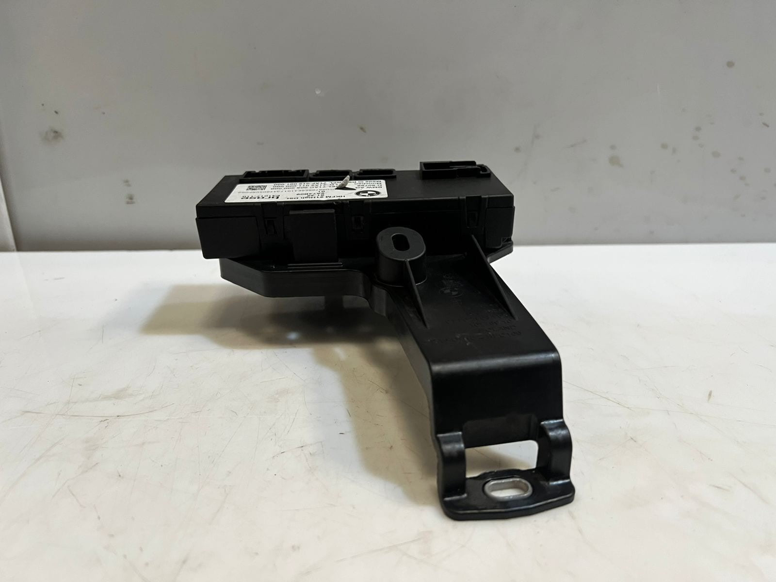 2023 BMW iX 120 Tailgate Control Unit 5A74B09 OEM