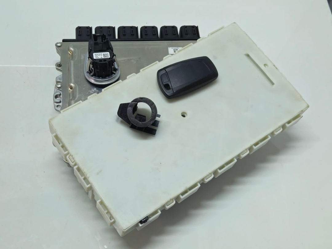 8740343-2018 BMW 430i F30 F32 F33 B48B Engine Control Unit ECU Set DME OEM