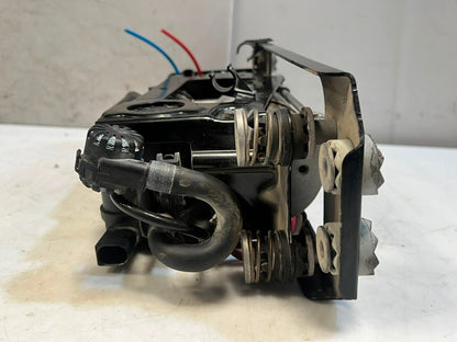2010-2015 BMW 5' F01 F02 F10 F11 750Li Air Suspension Compressor 6794465 OEM