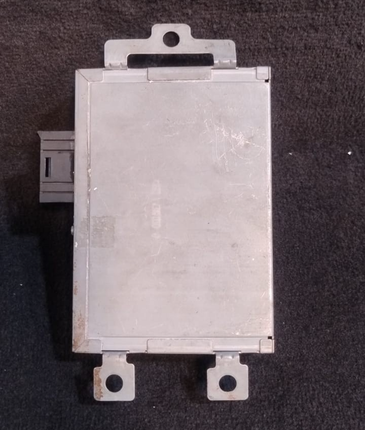 BMW E65 / E66 REAR ENTERTAINMENT HEADSET  MODULE (K/H INTERFACE) 6930352