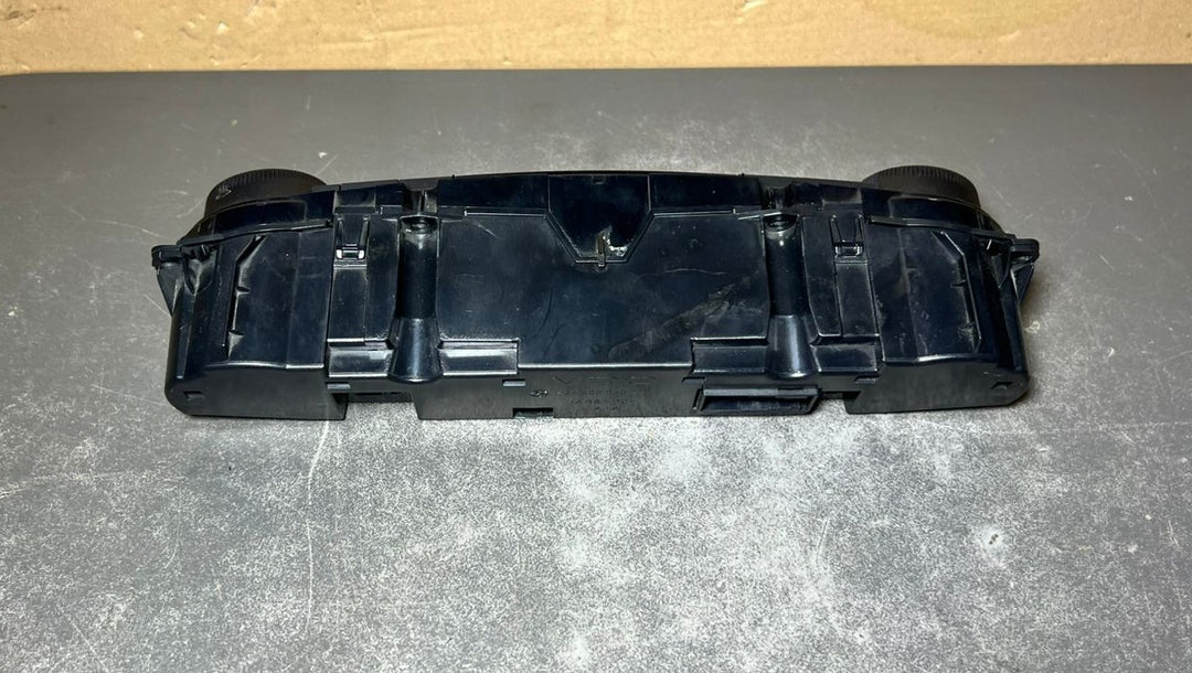 04-10 Mercedes-Benz W219 CLS A/C Heater Climate Control Panel A219 8303185