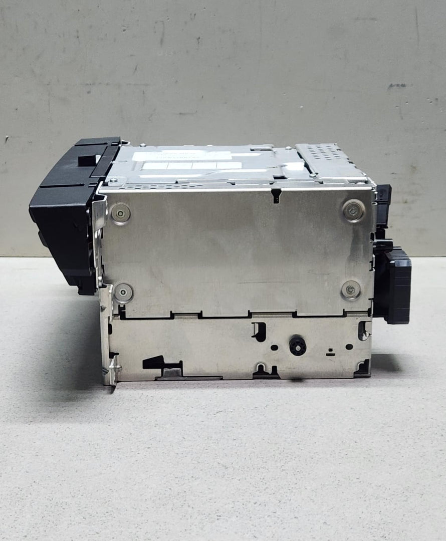2004-2010 BMW 525i Navigation Head Unit  CCC MD 9159026 5 Series E60 E61  OEM