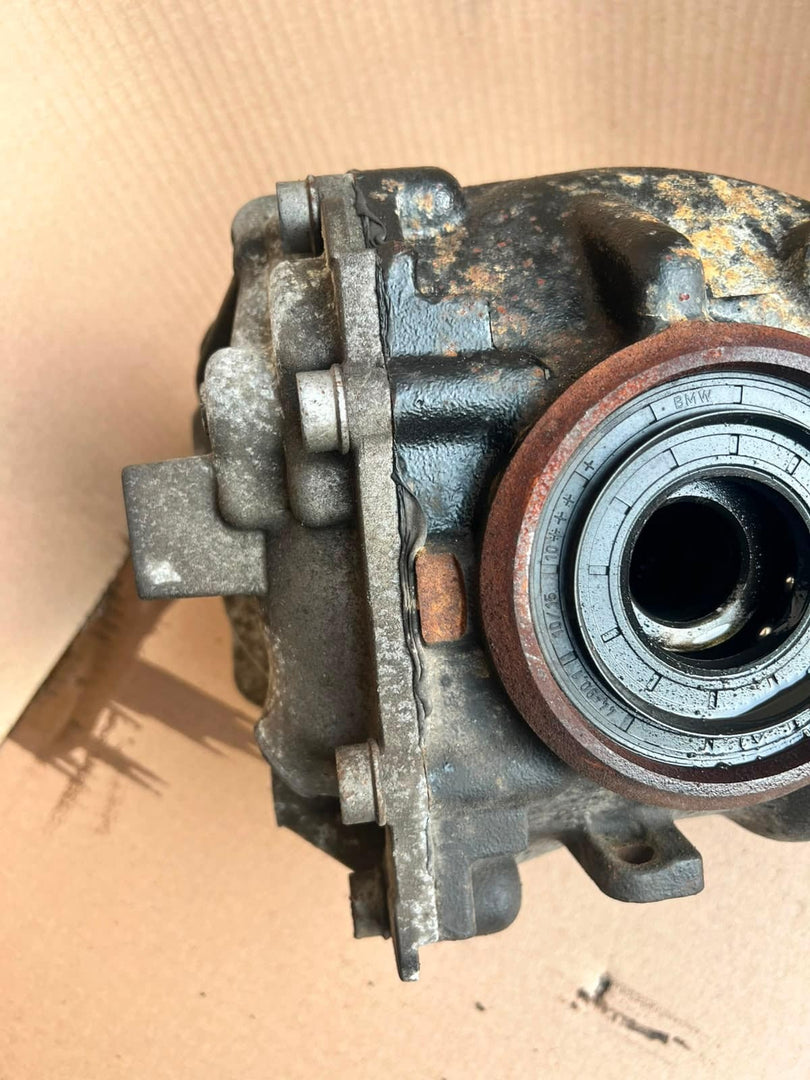 2011-2016 BMW 328i F30 328i AWD Rear AXLE Differential 7612166 RATIO = 3.15