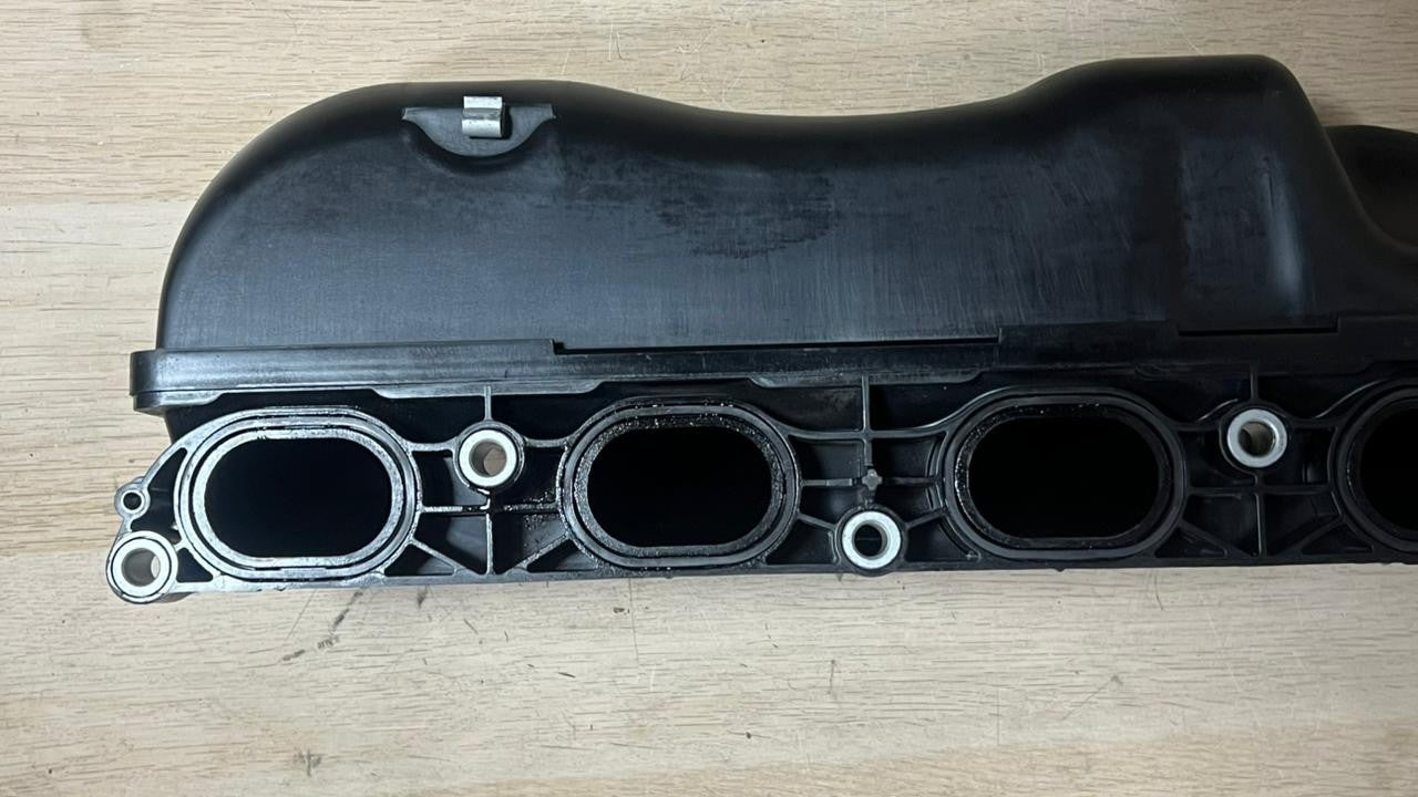 2012-2016 BMW M5 4.4L - Intake Manifold 7843274 RIGHT