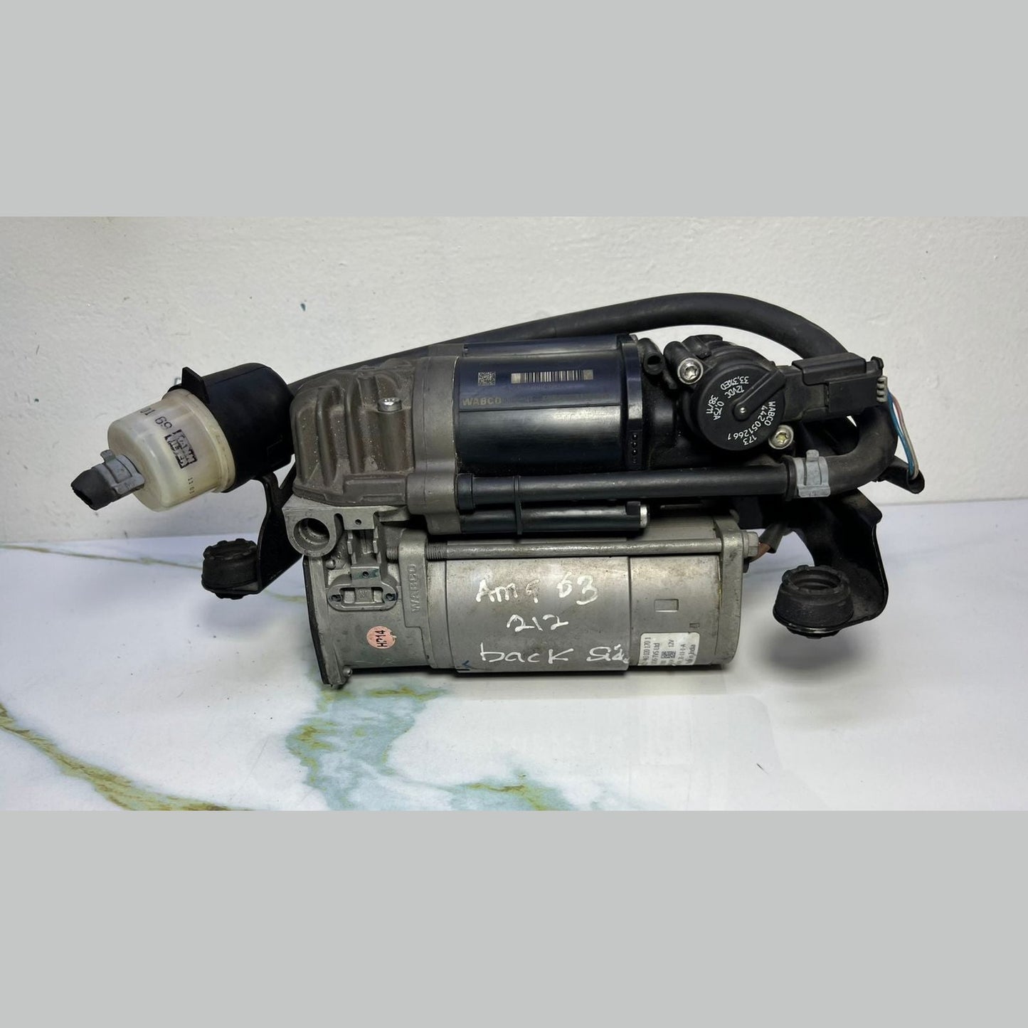 2012 Mercedes-Benz E300 Air Suspension Compressor A2123200104 W212 and W218