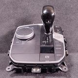 BMW 2 Gran Coupe F44 Gear Shifter and idrive with switch board 5A5C4A0 2022 RHD