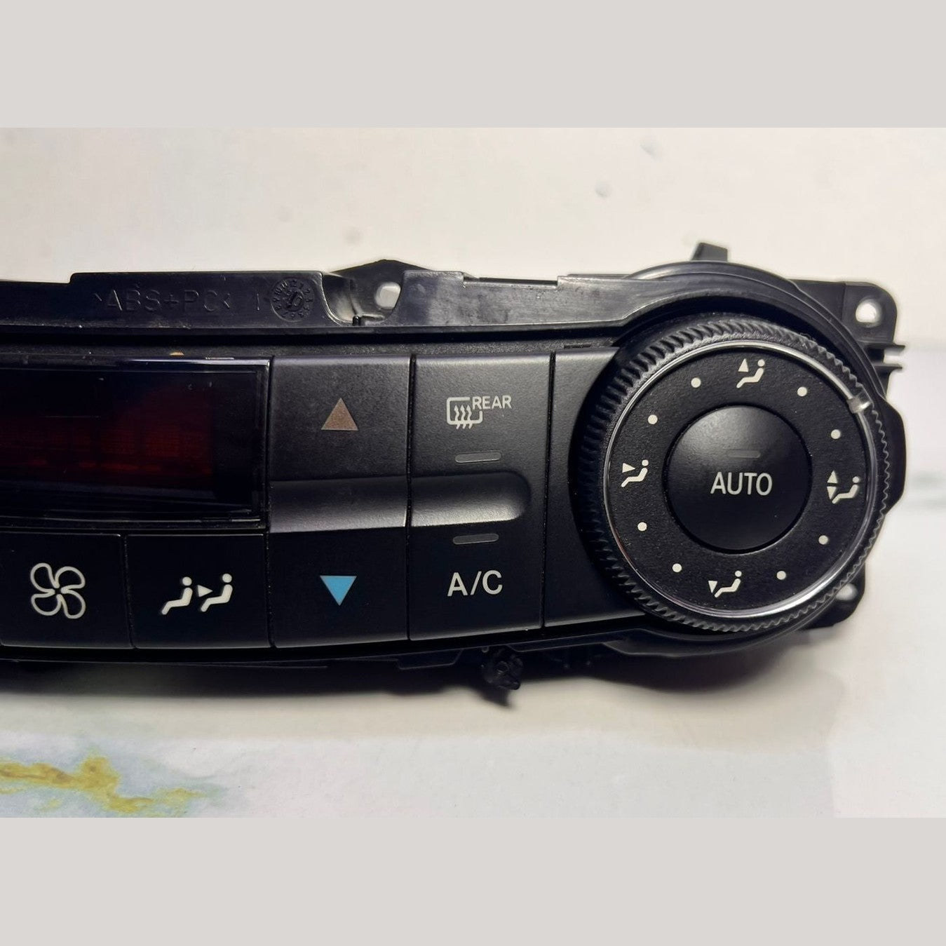 Mercedes-Benz W211 E-Class Heater Control Panel Unit 211 830 3390