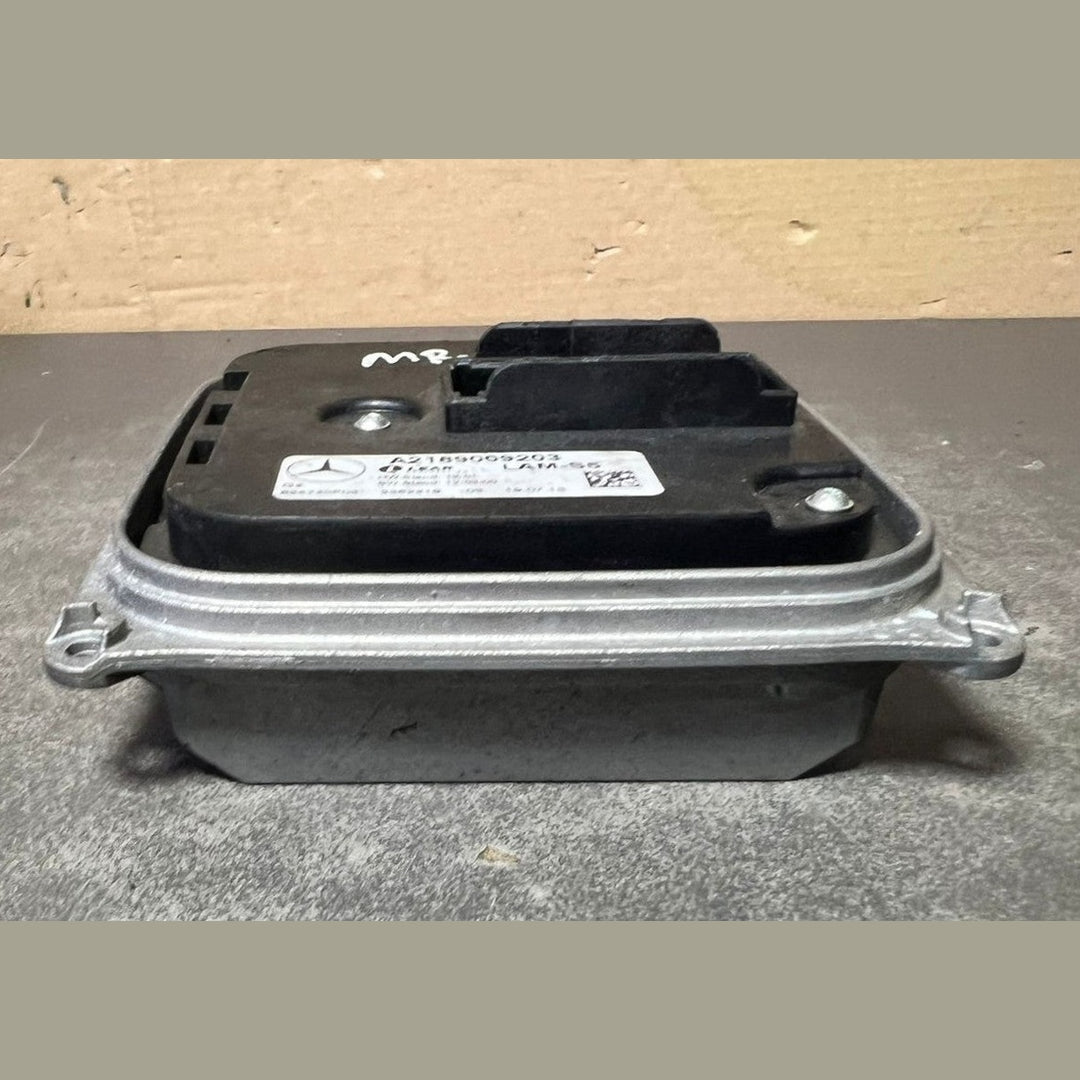 12-16 Mercedes W218 LED Headlight Voltage Regulator Ballast Module A218 9009203