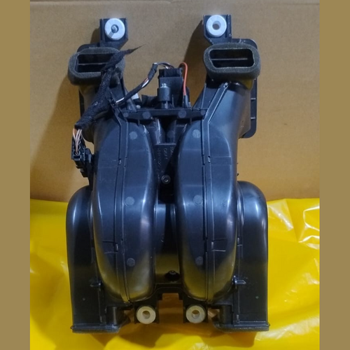 BMW G11 G12 G30 G31 G32 G05 G07 F90 REAR BLOWER MOTOR DUCT 9315950