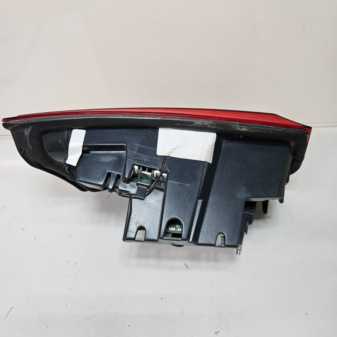 7369120-BMW 3 Series F30 F31 F35 LCI M3 F80 Rear Inner Taillight Right Side OEM