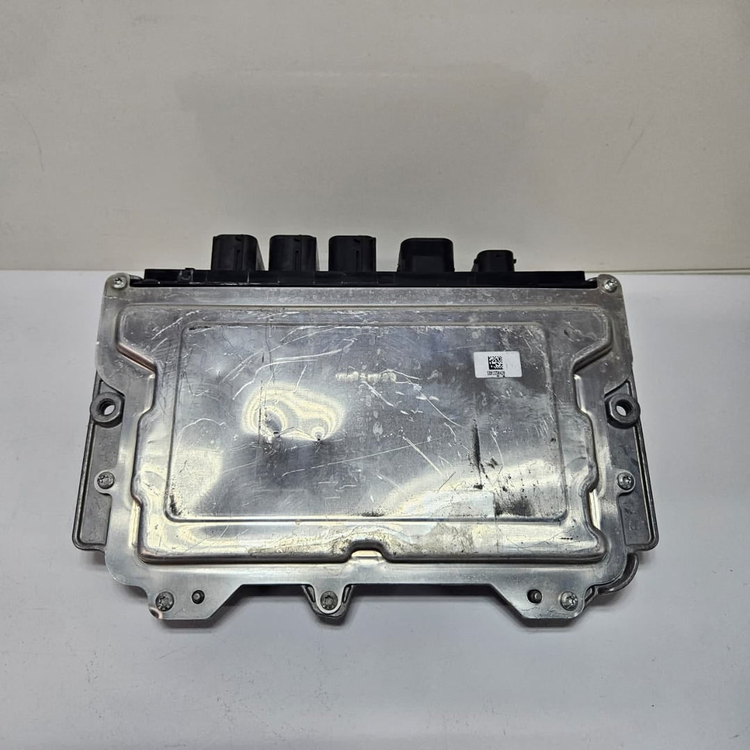 OEM BMW F30 318i Engine Control Unit B38 Bosch 8663284 OEM