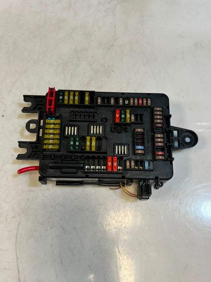 2012-2016 BMW 3 Series F30, F31, F35 328i 2.0 Diesel 135kw Fuse Box 9261110