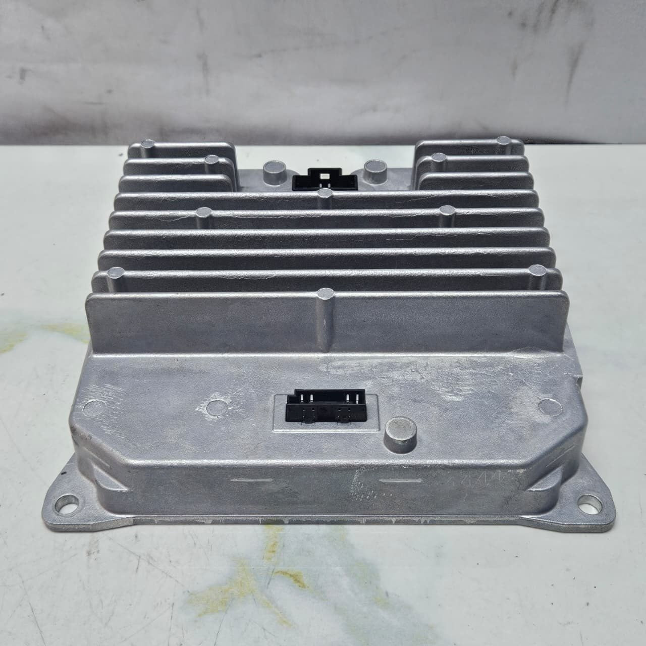 2020-22 BMW X5 740i X3, M850i G15, and 740i xDrive Power Control Module 8736485