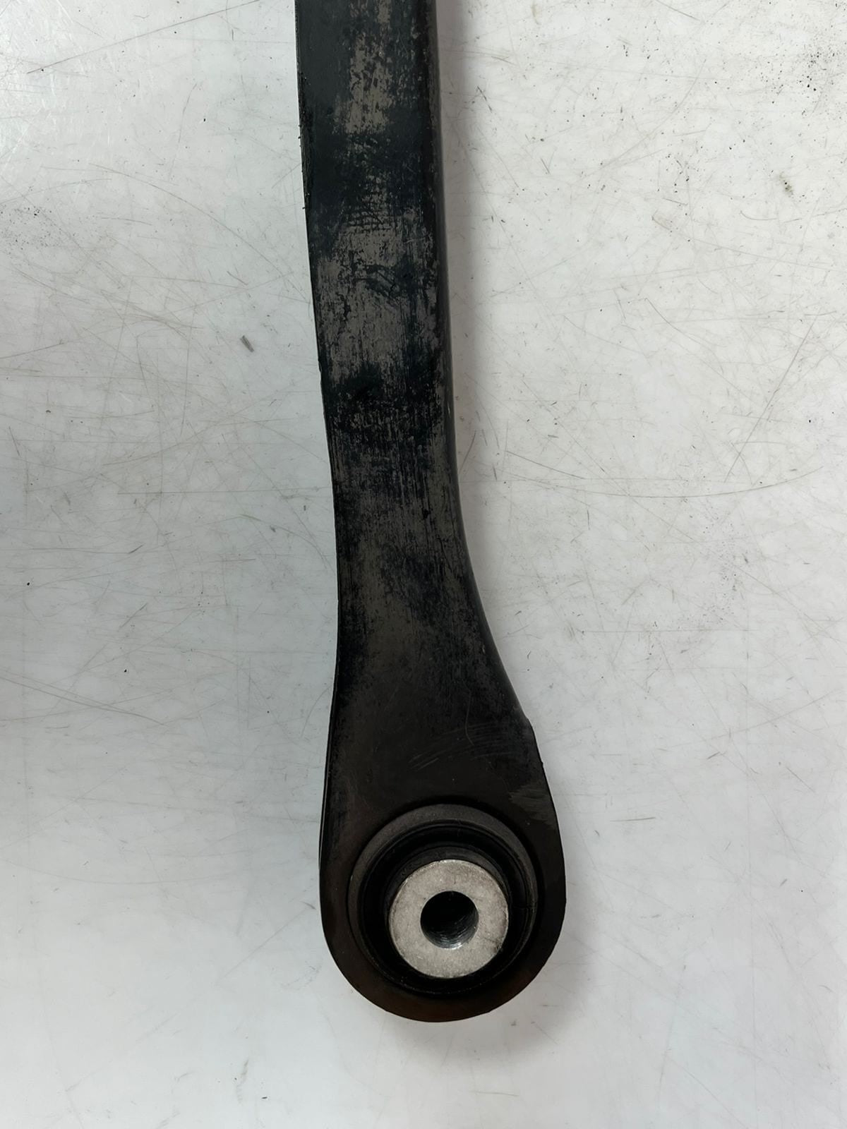 2017-2020 BMW 540i G30 G12 740i G32 G12 Rear Left Lower Control Arm 6861125 OEM