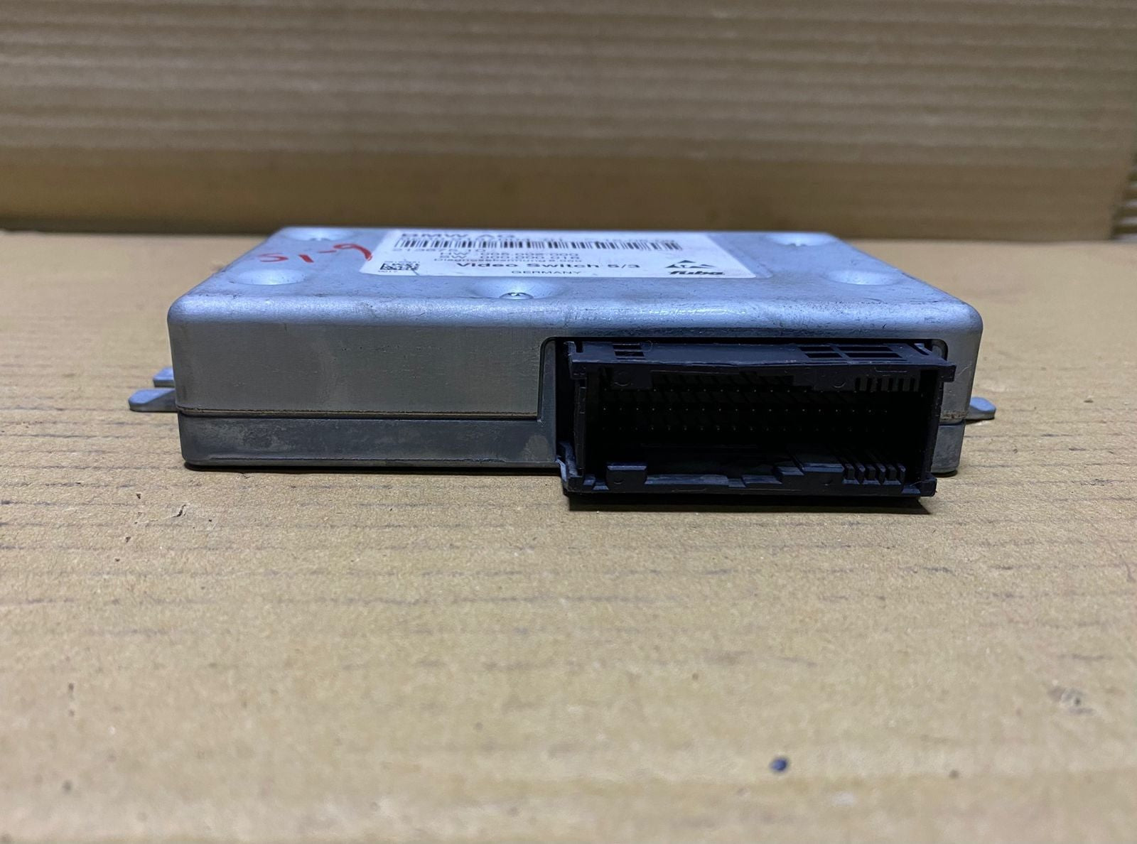 2009-2012 BMW 750Li Video Switch Control Module 9187604 750Li 750i and F10 F07 F