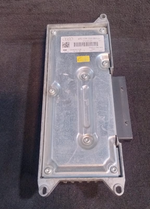 Load image into Gallery viewer, AUDI OEM  A4 A5 S5 Q5 B8 RADIO AMPLIFIER BOOSTER 8T0035223
